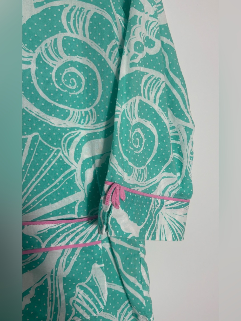 Lilly Pulitzer Seashell Print Button-Front Pajama Top Size Small - Picture 4 of 5